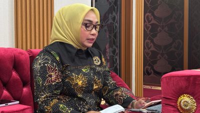 Bekasi - Ketua Dekranasda Kota Bekasi Wiwiek Hargono mengajak pelaku UMKM menyambut Wajib Halal Oktober 2026 sebagai peluang tingkatkan daya saing bisnis. Foto: Ist/Gobekasi.id.