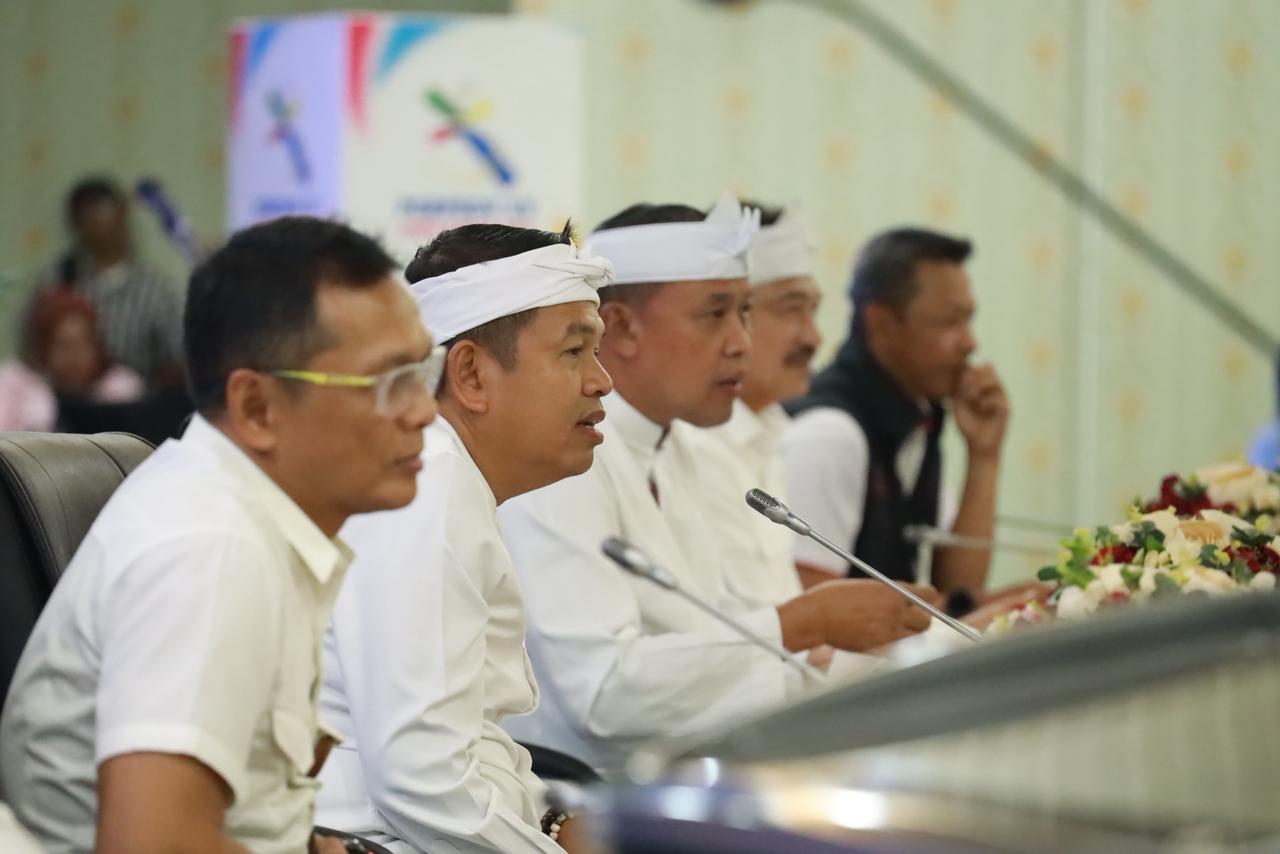 Bekasi - Gubernur Jabar Dedi Mulyadi memimpin Rakor Porprov XV di Kantor Pemerintah Bekasi yang diikuti Kepala Daerah se-Jawa Barat, Jumat (4/9/2026). Foto: Ist/Gobekasi.id.