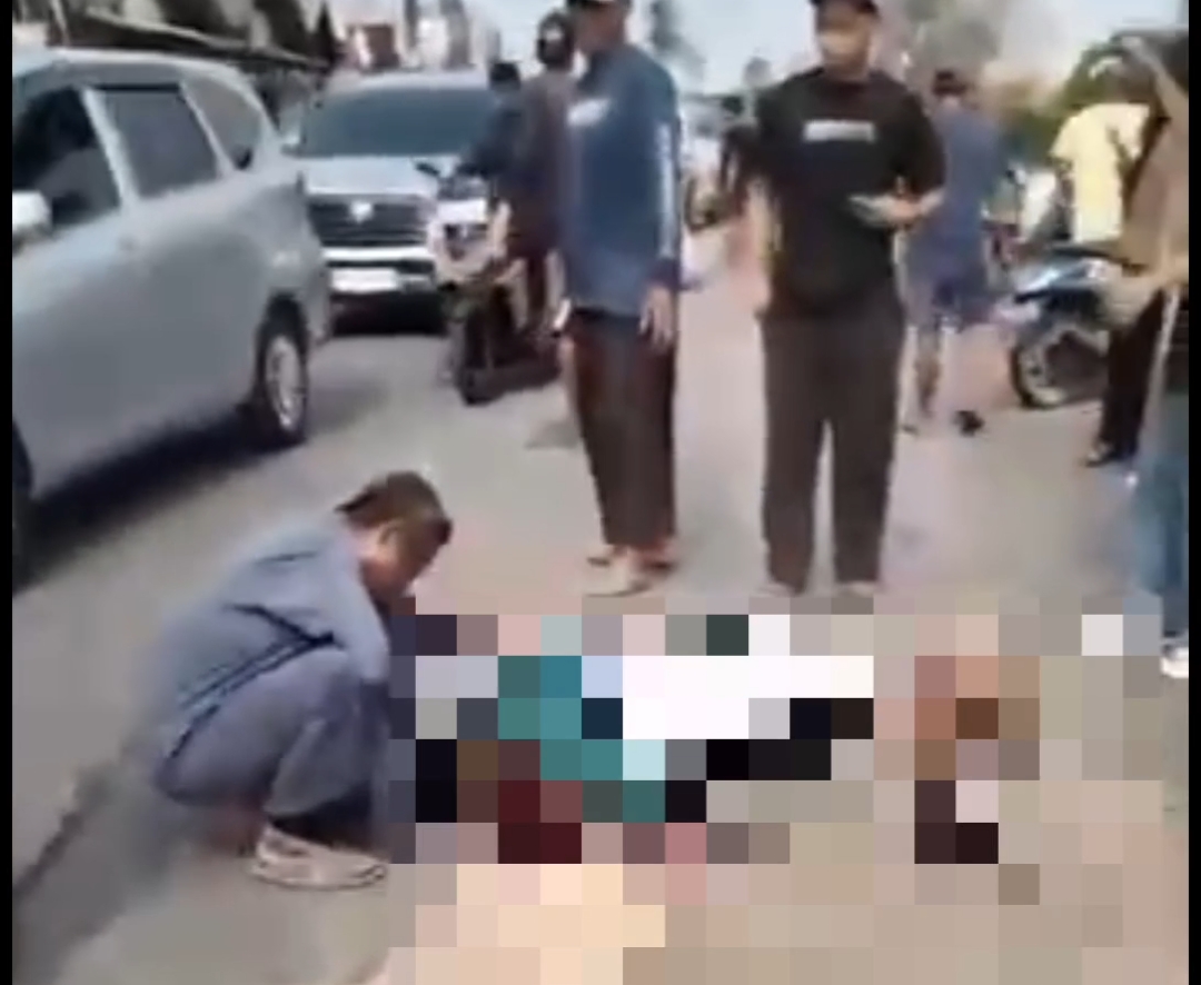 Bekasi - Kecelakaan maut terjadi di Jalan Raya Gabus, Tambun Utara, Kabupaten Bekasi pada Kamis (10/9/2026) siang. Korban meninggal dunia ditabrak mobil. Foto: Ist/Gobekasi.id.