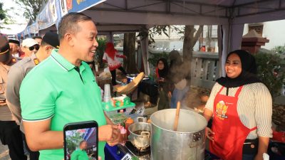 Bekasi - Wali Kota Bekasi Tri Adhianto hadir di Festival Bekasi Barat sebagai puncak HUT ke-81 RI, Sabtu (12/9/2026). Foto: Ist/Gobekasi.id.