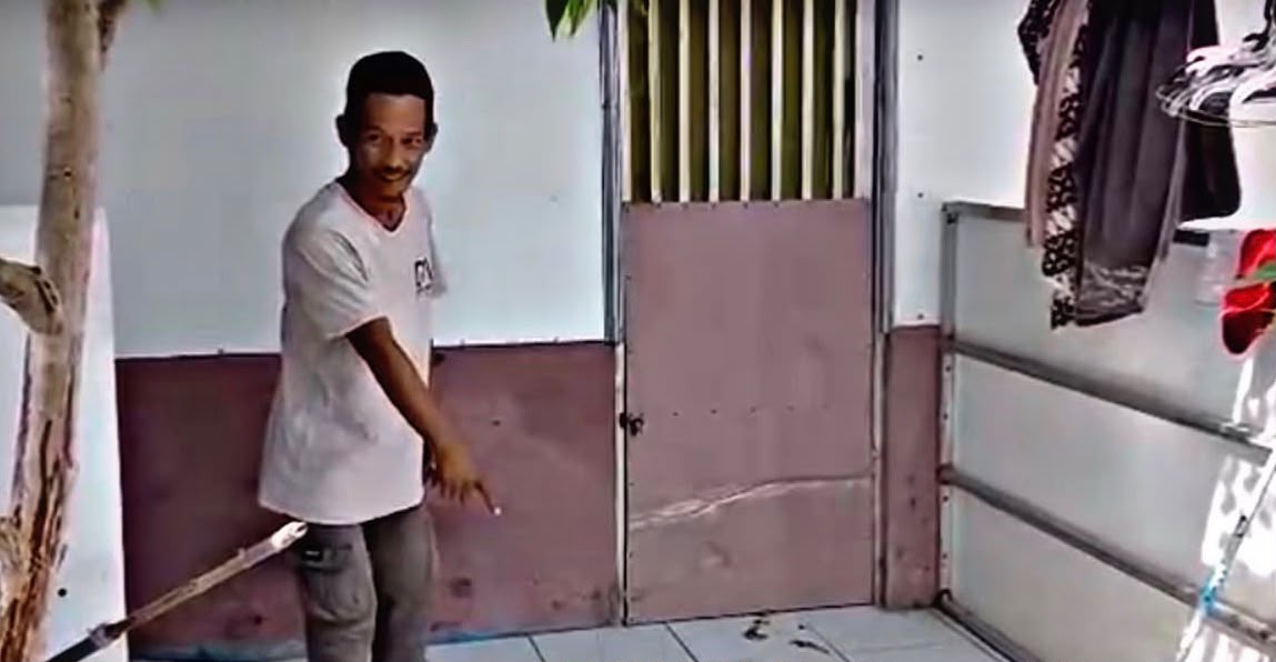 Bekasi - Lokasi Pria berinisial Agus membacok mertuanya berinisial R dan dua warga di Kebalen, Babelan, Kabupaten Bekasi, diduga akibat perselisihan rumah tangga, Minggu (13/9/2026). Foto: Ist/Gobekasi.id.