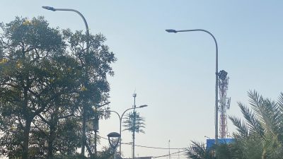 Bekasi - PJU di Jalan Ahmad Yani, Bekasi Selatan. Foto: Mochamad Yacub Ardiansyah/Gobekasi.id.