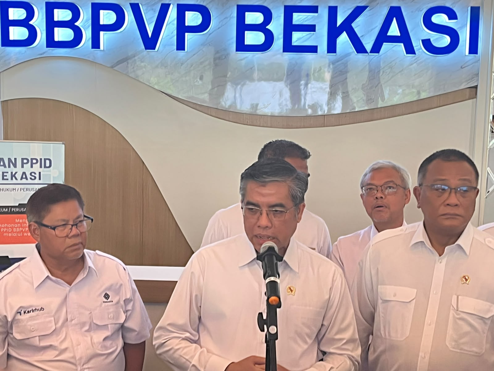 Bekasi - Menaker Yassierli sebut transisi industri hijau buka peluang kerja baru, Kemenaker siapkan anggaran Rp 1,7 triliun untuk pelatihan 270 ribu orang di BBPVP Bekasi. Foto: Septian/Gobekasi.id.