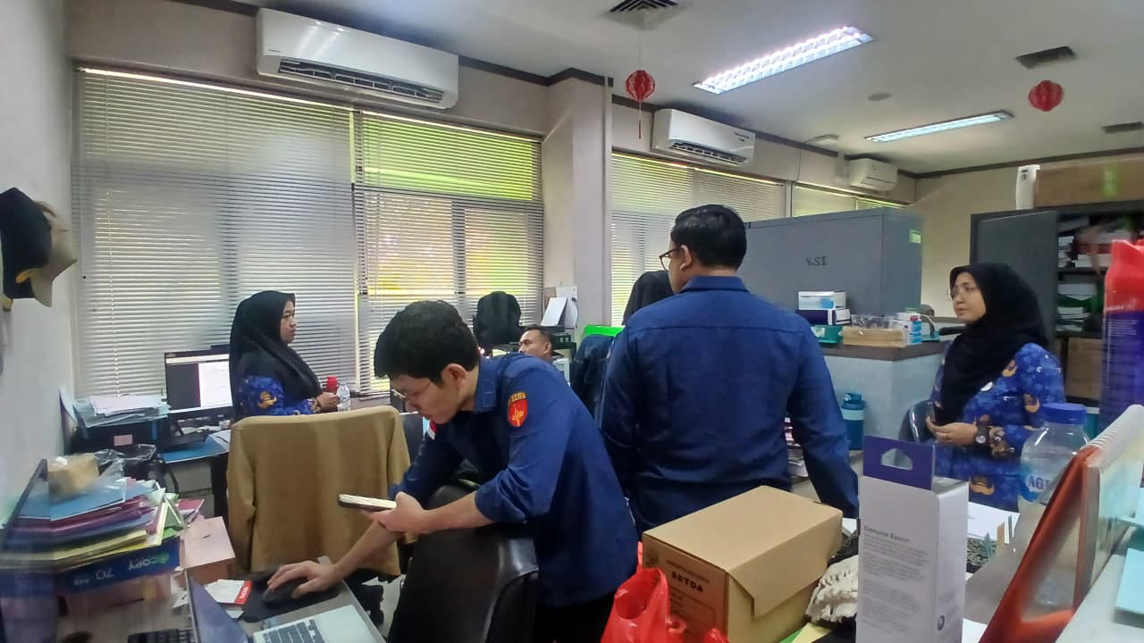Bekasi - Penggeledahan Tim Pidsus Kejagung di Perkantoran Pemerintah Kota Bekasi, Kamis (17/9/2026). Foto: Ist/Gobekasi.id.