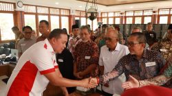 Bekasi - Wali Kota Bekasi Tri Adhianto berencana berkantor di tingkat RW mulai Januari 2027 untuk menyerap aspirasi warga dan mengawal efektivitas program Lingkar Keren. Foto: Ist/Gobekasi.id.