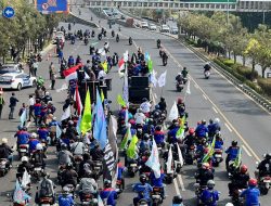 Massa Buruh Bekasi dan Tangerang Kepung Jakarta, Serahkan Petisi ke Istana