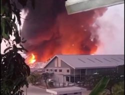 Kebakaran Gudang Marketplace di Cikarang Terbakar, Hidran Dilaporkan Tak Berfungsi