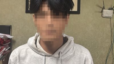 Bekasi - Seorang pria berinisial F alias Batak, yang diduga kuat berperan sebagai penggerak massa pelajar untuk mengikuti aksi berujung kekerasan di wilayah Kota Bekasi dan Jakarta, ditangkap polisi. Foto: Ist/Gobekasi.id.