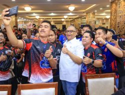 Wamenaker: Kompetensi Teknisi Ponsel Harus Jawab Kebutuhan Industri