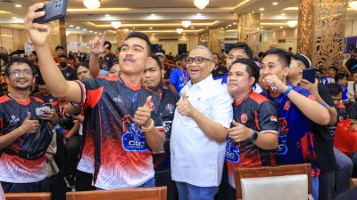 Bekasi - Wakil Menteri Ketenagakerjaan (Wamenaker) Afriansyah Noor saat menutup World Cup Circuit Global Championship (CGC) Indonesia 2026 di Gedung Kemnaker, Jakarta, Minggu (27/9/2026). Foto: Ist/Gobekasi.id.