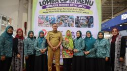 Bekasi - Wali Kota Bekasi Tri Adhianto menekankan pentingnya meningkatkan kesadaran masyarakat akan pentingnya asupan protein seimbang untuk mendukung tumbuh kembang anak secara optimal. Foto: Ist/Gobekasi.id.