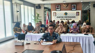 Bekasi - Kepala Kantah Kota Bekasi, Tarbarita Simorangkir mengikuti Desk Evaluasi Zona Integritas (ZI) menuju Wilayah Bebas dari Korupsi (WBK), Jumat (25/9/2026). Foto: Ist/Gobekasi.id.