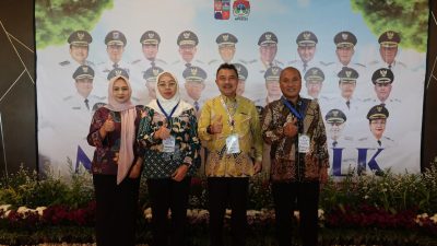 Bekasi - Wakil Wali Kota Abdul Harris Bobihoe hadir dalam forum Asosiasi Pemerintah Kota Seluruh Indonesia (APEKSI) Komisariat Wilayah III di Plaza Balai Kota Bogor didampingi oleh Kepala BPKAD Kota Bekasi, Yudi, serta Kepala Dinas Lingkungan Hidup Kota Bekasi, Kiswatiningsih, Senin (28/9/2026). Foto: Ist/Gobekasi.id.