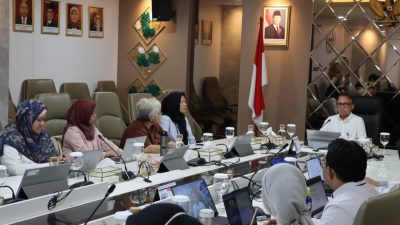 Bekasi - Kepala Badan Perencanaan dan Pengembangan Ketenagakerjaan (Barenbang) Kemnaker Anwar Sanusi dalam Webinar Ketenagakerjaan bertajuk Pekerja Rumah Tangga dalam Ekonomi Perawatan Menuju Pekerjaan yang Terlindungi dan Bermartabat, Selasa (29/9/2026). Foto: Ist/Gobekasi.id.