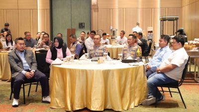 Bekasi - Polres Metro Bekasi Raya, Kadin, dan APINDO gelar rakor di Grand Wisata (30/9/2026). Perkuat FKPMS lindungi pelajar dari kerusuhan sekaligus siapkan tenaga kerja terampil. Foto: Ist/Gobekasi.id.