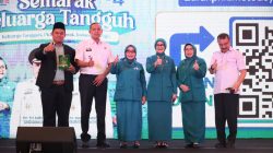 Bekasi - Wali Kota Bekasi, Tri Adhianto hadir langsung dalam puncak acara Semarak Keluarga Tangguh dalam rangka memperingati Hari Keluarga Nasional (Harganas) ke-54. Foto: Ist/Gobekasi.id.