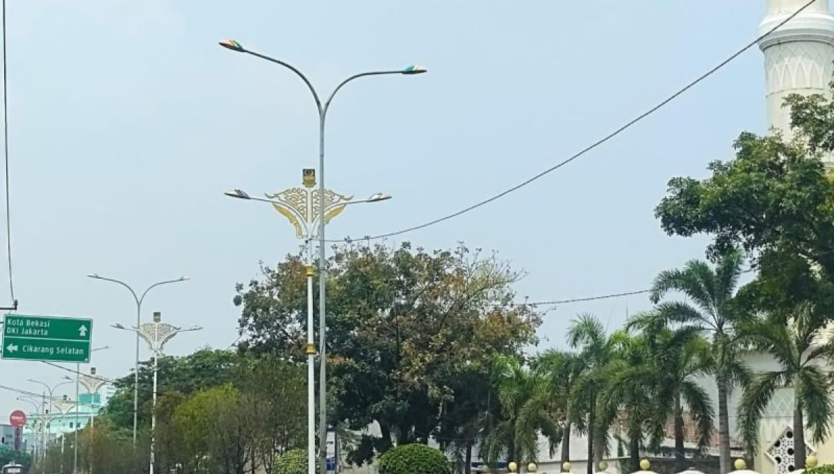 Bekasi - Penataan PJU Ganda di ruas Jalan Raya Kalimalang. Foto: Ist