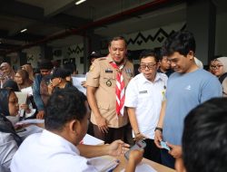 Wali Kota Bersama Kakantah Bekasi Serahkan 600 Sertifikat PTSL, Pastikan Kepastian Hukum Kepemilikan Tanah