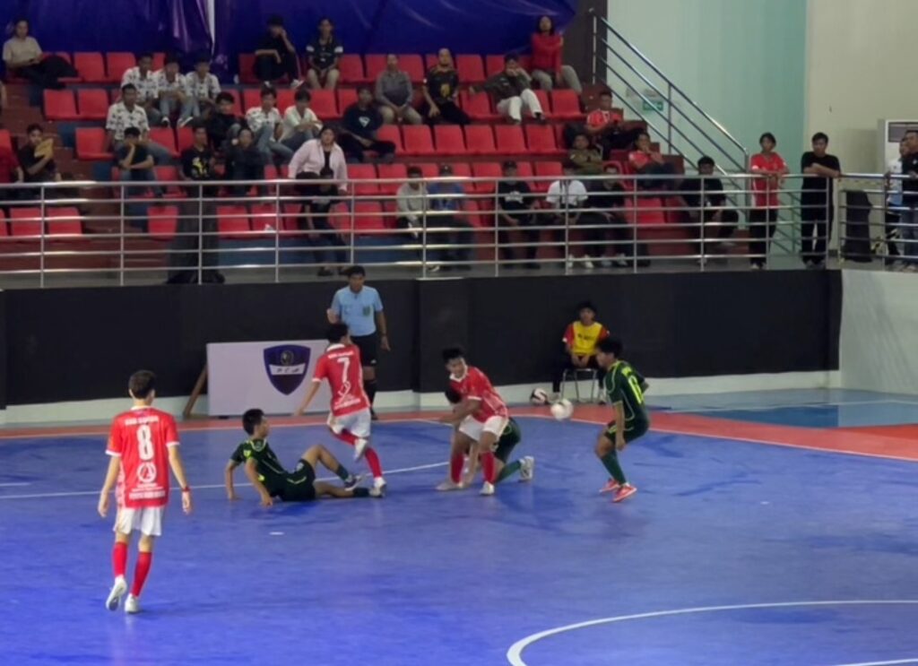 Bekasi - Cabor futsal buka Porprov Jabar XV 2026 di GOR Bang Yan Bekasi (28/10/2026). Tim Futsal Kota Bekasi ditahan imbang 0-0 oleh Kabupaten Bogor di Grup B. Foto: Ist