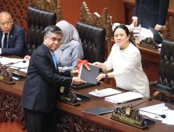 Larangan Tahan Ijazah hingga Dana Pesangon Masuk Aturan Baru Kemnaker