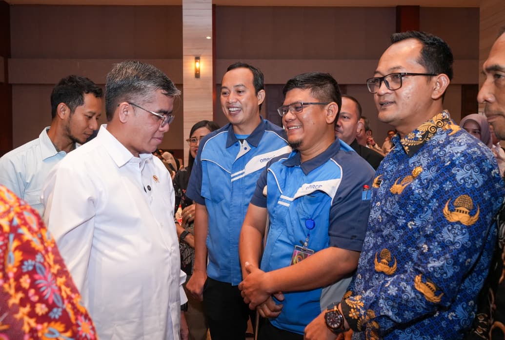 Bekasi - Menteri Ketenagakerjaan (Menaker) Yassierli saat membuka Temu Mitra Ketenagakerjaan bertajuk “Mewujudkan Pasar Kerja Inklusif: Mempromosikan Penempatan Tenaga Kerja Penyandang Disabilitas” di Bekasi, Jawa Barat, Kamis (1/10/2026). Foto: Ist/Gobekasi.id.