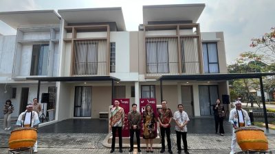 Bekasi - Damai Putra Group kembali memperkuat eksistensinya di sektor properti residensial dengan meluncurkan inovasi hunian terbaru bertajuk The New Hoshi, Jumat (2/10/2026). Foto: Septian/Gobekasi.id.
