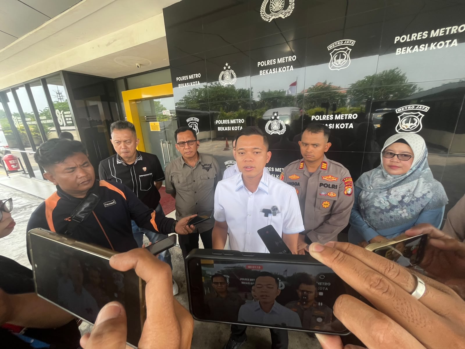 Bekasi - Kasat Reskrim Polres Metro Bekasi Kota, Kompol Verdika Bagus Prasetya di Polres Metro Bekasi Kota. Foto: Septian/Gobekasi.id.