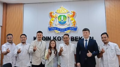 Bekasi - Kadin Kota Bekasi terima kunjungan Penasihat Regional Syrdarya Uzbekistan, bahas kerja sama AI, peluang beasiswa, hingga akses kerja bagi warga lokal, Rabu (7/10/2026). Foto: Ist/Gobekasi.id.