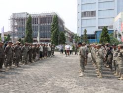 Temukan PKL Jualan di Badan Jalan CFD Ahmad Yani, Wali Kota Tri Adhianto “Sentil” Satpol PP