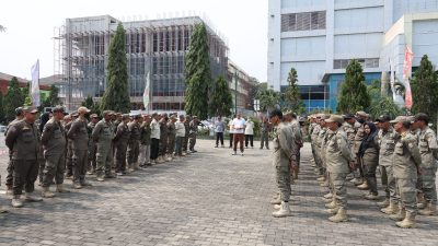 Bekasi - Wali Kota Bekasi, Tri Adhianto menegur keras Satpol PP buntut adanya PKL di badan jalan saat CFD di Jalan Ahmad Yani pada, Minggu (11/10/2026). Foto: Ist/Gobekasi.id.