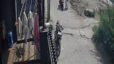 Bekasi - Siswi SD di Bekasi Selatan jadi korban pelecehan pemotor saat pulang sekolah, Kamis (15/10/2026). Kompol Verdika Bagus Prasetya selidiki CCTV dan buru pelaku. Foto: Ist/Gobekasi.id.