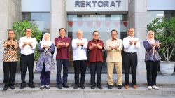 Bekasi - Kemnaker dan Universitas Harkat Negeri Tegal jajaki kerja sama pendirian Teaching Factory dan integrasi Karirhub, Selasa (20/10/2026) untuk serap lulusan vokasi. Foto: Kemnaker/Gobekasi.id.