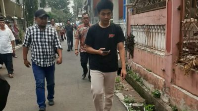 Bekasi - Satresnarkoba Polres Metro Bekasi Kota tangkap MB (18), pemuda residivis terekam CCTV transaksi sabu modus buang sampah di Jatisampurna (23/10/2026). Foto: Ist/Gobekasi.id.