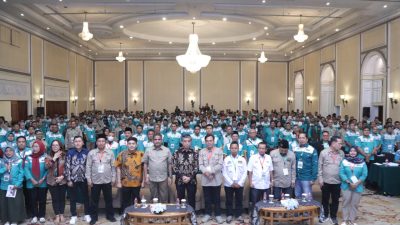 Bekasi - Menaker Yassierli ajak serikat pekerja/buruh kawal implementasi UU Pelindungan Ketenagakerjaan (25/10/2026). Regulasi baru pasca-Putusan MK 168. Foto: Kemnaker/Gobekasi.id.