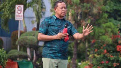 Bekasi - Wali Kota Bekasi Tri Adhianto instruksikan Gerakan Bebersih Kota pada 2–20 November 2026 sambut Porprov Jabar XV. Siapkan opening ceremony 2.000 penonton. Foto: Ist/Gobekasi.id.