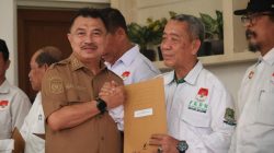 Bekasi - Wakil Wali Kota Bekasi Abdul Harris Bobihoe kukuhkan pengurus FKDM Kecamatan periode 2026–2031 (27/10/2026). Tekankan deteksi dini & ketertiban umum. Foto: Ist/Gobekasi.id.