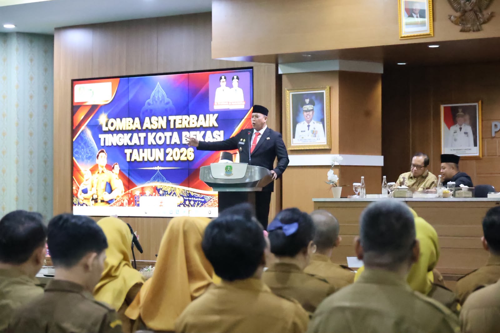 Bekasi - Wali Kota Bekasi Tri Adhianto hadiri Final Lomba ASN Terbaik 2026 di Aula Nonon Sonthanie (28/10/2026). Dorong inovasi layanan & nilai ASN BerAKHLAK. Foto: Ist/Gobekasi.id.
