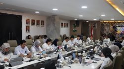 Bekasi - Kemnaker sahkan Permenaker 15/2026 perkuat pengawasan ketenagakerjaan (29/10/2026). Fokus periksa upah minimum, lembur, K3, dan distribusi pengawas daerah. Foto: Ist/Gobekasi.id.