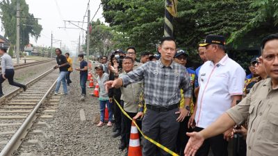Bekasi - Wali Kota Bekasi Tri Adhianto dampingi Menko AHY tinjau Flyover Bulak Kapal & Jembatan Kemang Pratama (30/10/2026). Konstruksi flyover dimulai November 2026. Foto: Ist/Gobekasi.id.