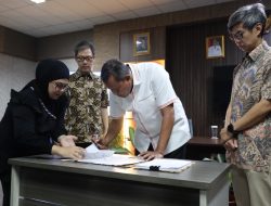Genjot PAD dari Aset 9,7 Hektare, Tri Adhianto Teken KSP Komplek Karang Kitri Bekasi Timur
