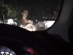 Pengendara Mobil Diteror Dua Sejoli Pengamen di Lampu Merah Galaxy Bekasi, Diduga Modus Pemerasan