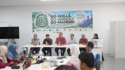 Bekasi - Kemnaker fasilitasi sertifikasi 60 calon asesor PLTS (31/10/2026) dukung program PLTS 100 GWp Presiden Prabowo. Libatkan BBPVP Serang, ITB, hingga UPI. Foto: Kemnaker/Gobekasi.id.